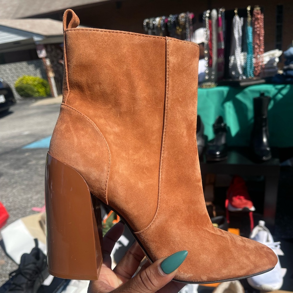 NWOT Vince Camuto Boots